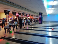 Özel çocuklar bowlingde buluştu